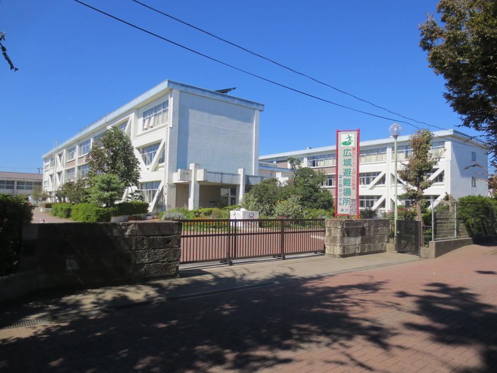 Primary school. Until the Fujisawa Municipal Fujimidai Elementary School 304m Fujisawa Municipal Fujimidai Elementary School ・ Local Photos