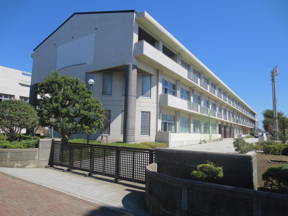 Junior high school. 642m Fujisawa Municipal Chogo junior high school until the Fujisawa Municipal Chogo junior high school ・ Local Photos