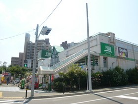 Supermarket. Fuji good deeds store up to (super) 853m