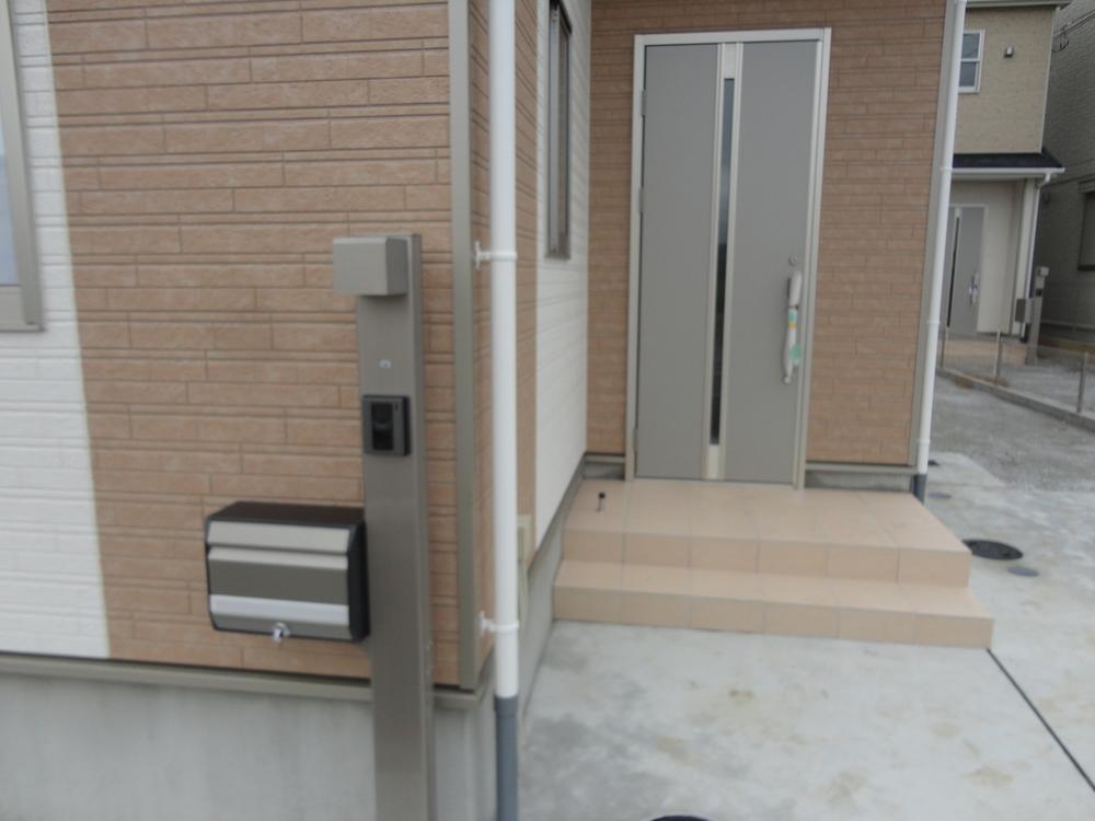 Entrance. Local (10 May 2013) Shooting