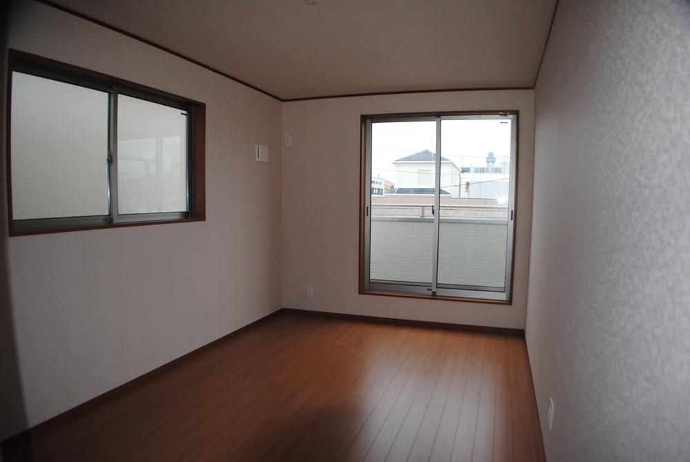 Non-living room. Indoor (10 May 2013) Shooting