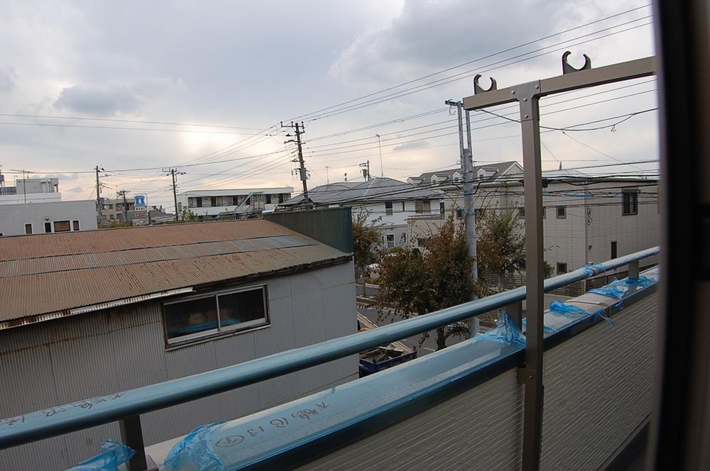 View photos from the dwelling unit. Local (10 May 2013) Shooting