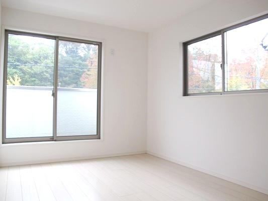 Non-living room. Indoor (11 May 2013) Shooting