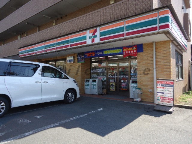 Convenience store. Seven-Eleven Fujisawa Fujigaoka store up (convenience store) 355m