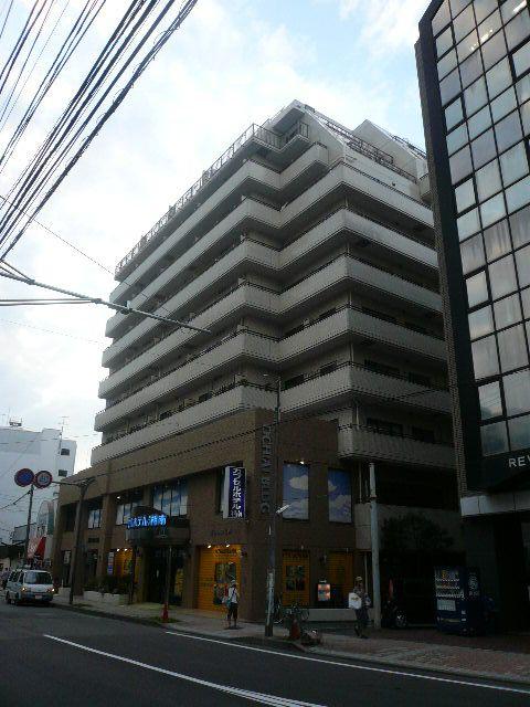 Local appearance photo. It is taken from the local south (October 2013) Shooting