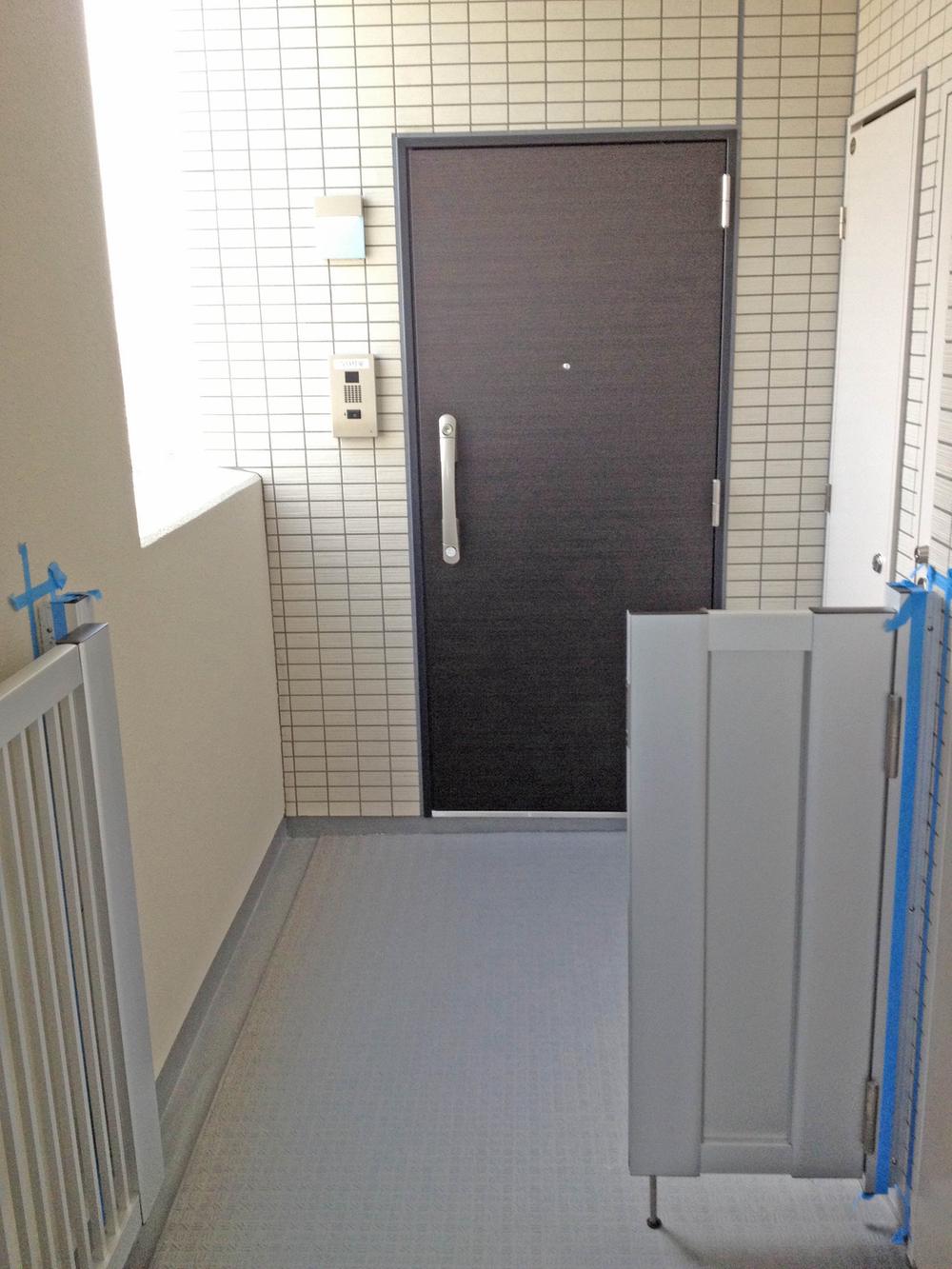 Entrance. Spacious and clean entrance porch