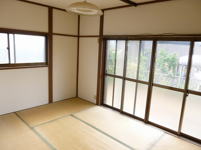 Other room space. Japanese-style room that 2. 