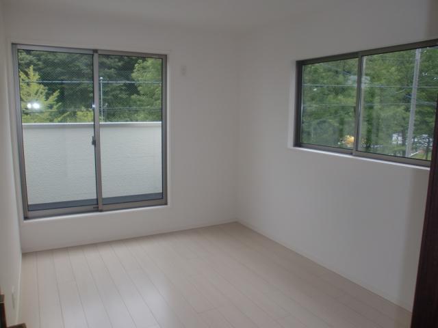 Non-living room. Indoor (July 2013) Shooting