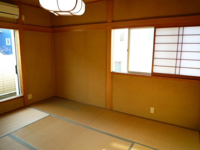 Non-living room. Second floor Japanese-style room