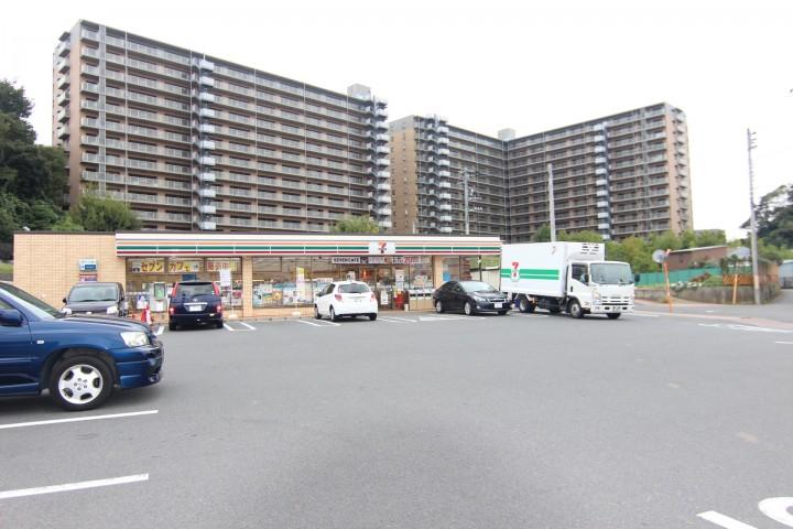 Other Environmental Photo. 600m to Seven-Eleven