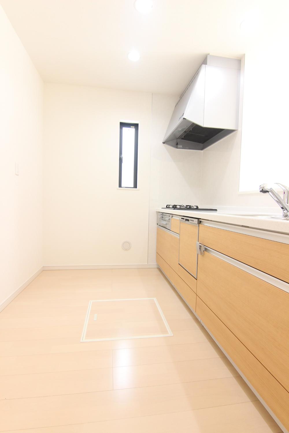 Kitchen. Building 2: With system Kitchen ○ dishwasher dryer
