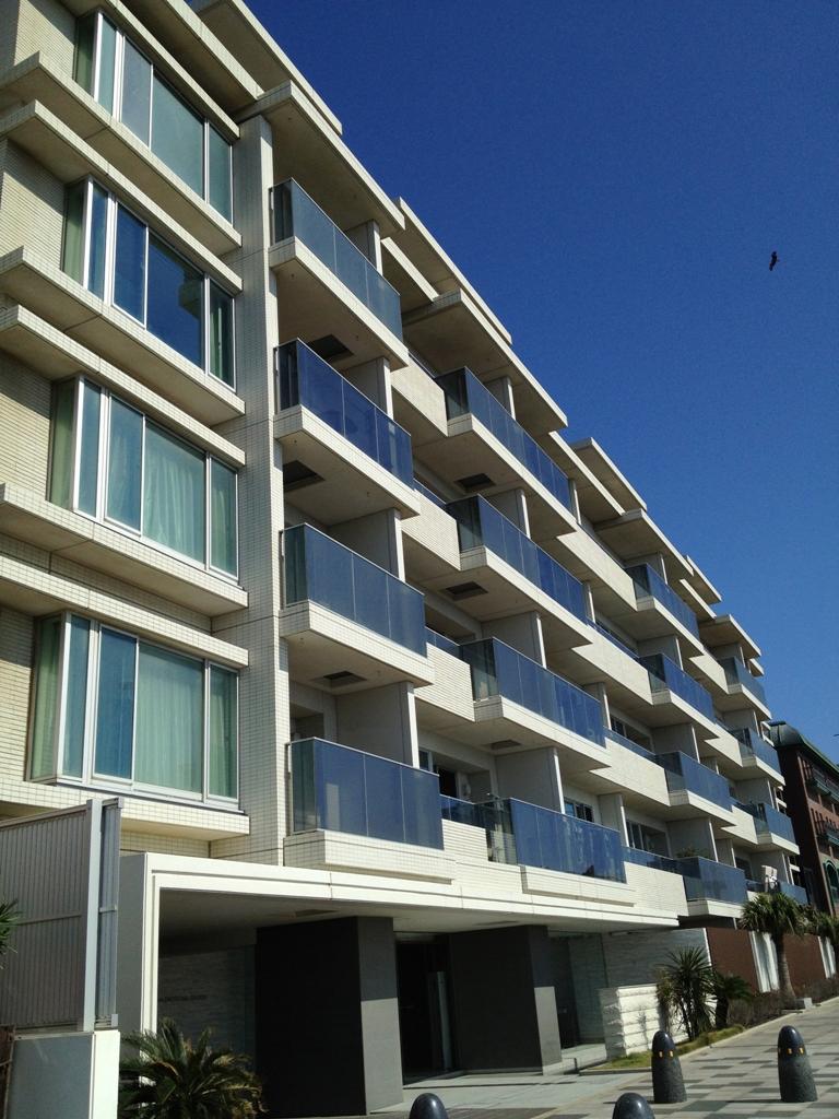 Local appearance photo. Local (10 May 2013) Shooting