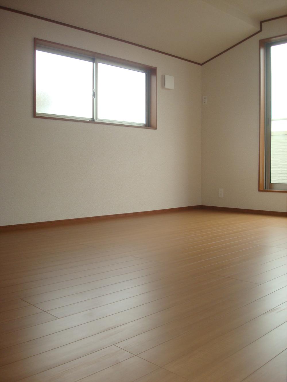 Non-living room. Indoor (11 May 2013) Shooting