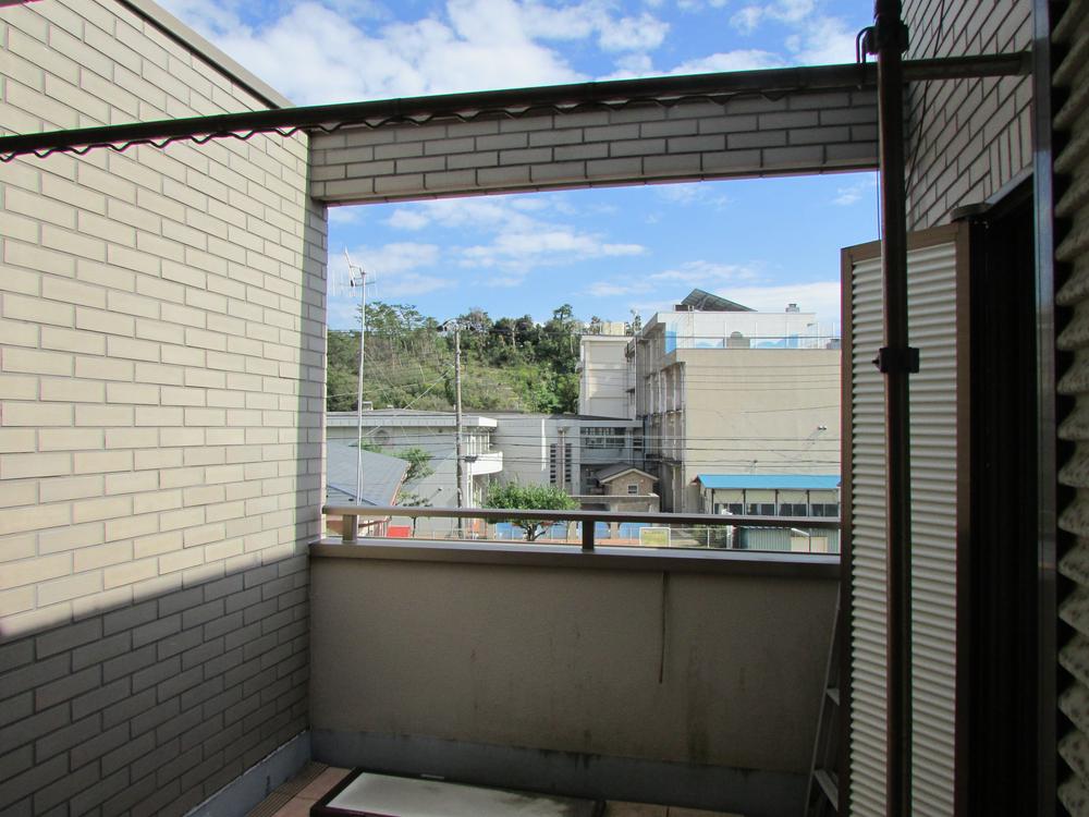 Balcony. View from the site (October 2013) Shooting