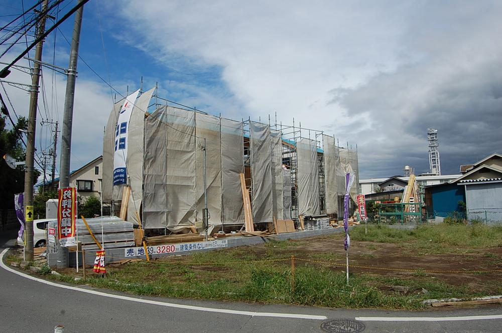 Local appearance photo. Local (11 May 2013) Shooting