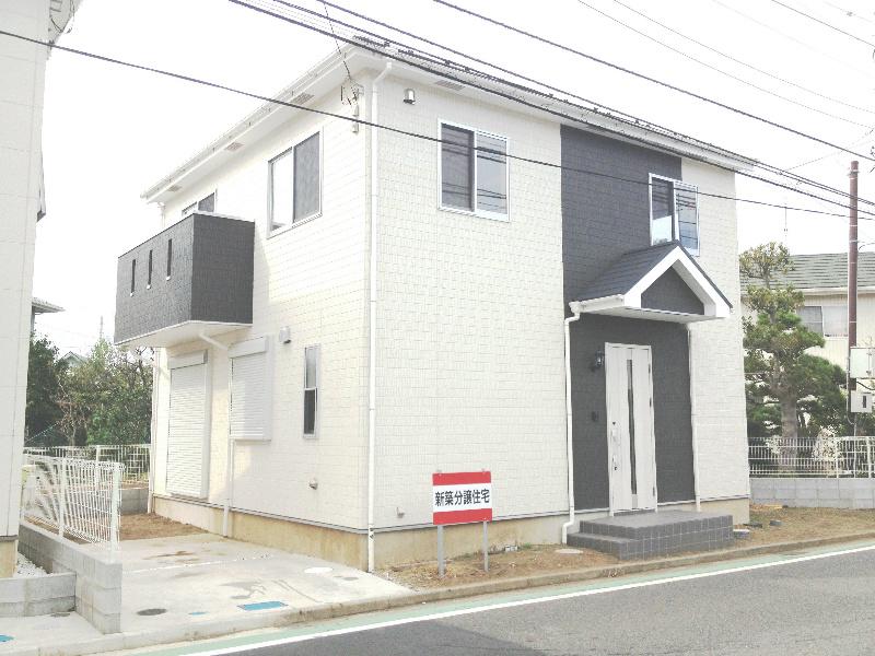 Local appearance photo. The building is already completed.