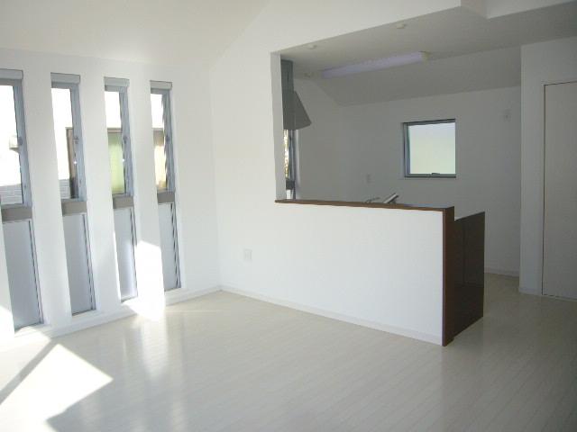 Living. Local (August 2013) Shooting