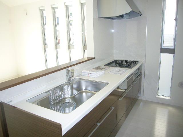 Kitchen. 2013 November shooting