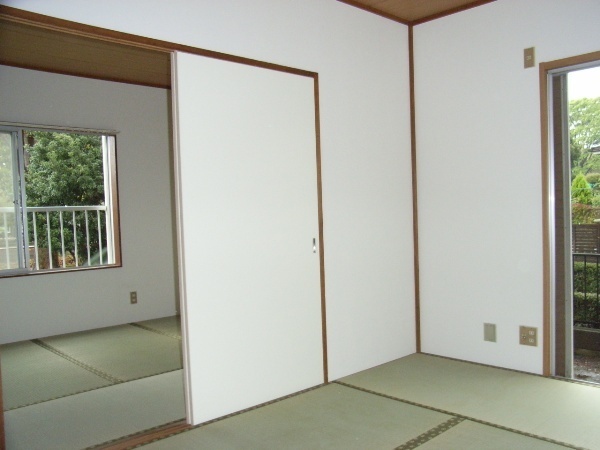 Living and room. Of moist and calm atmosphere Japanese-style room. 