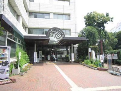 Government office. 570m to Fujisawa City Hall (government office)