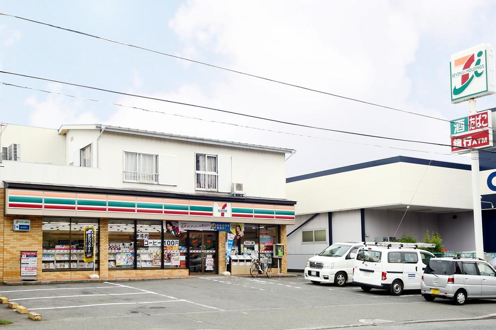 Convenience store. 637m to Seven-Eleven Fujisawa Mirokuji 2-chome