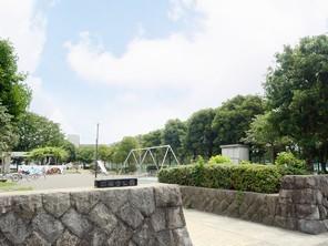 Plaza ・ Playground equipment is set to play easy Mirokuji park (about 700m ・ A 9-minute walk)
