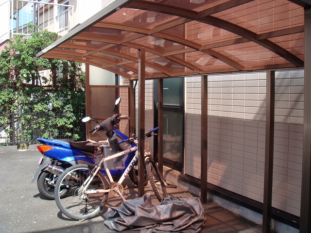 Other common areas. Bicycle parking space with a roof ☆ Bicycle parking of two-wheel is also available!