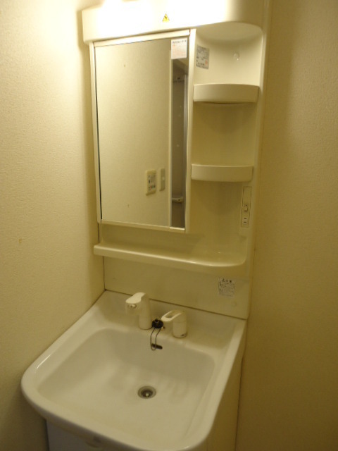 Washroom. Auto-lock support! Facility ・ Storage enhancement