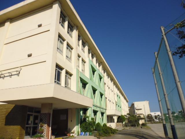 Junior high school. Takahama about 150m up to junior high school