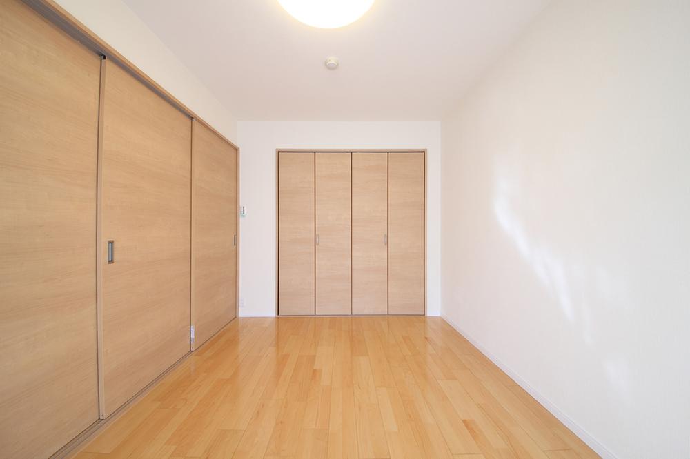 Non-living room. Room (August 2013) Shooting