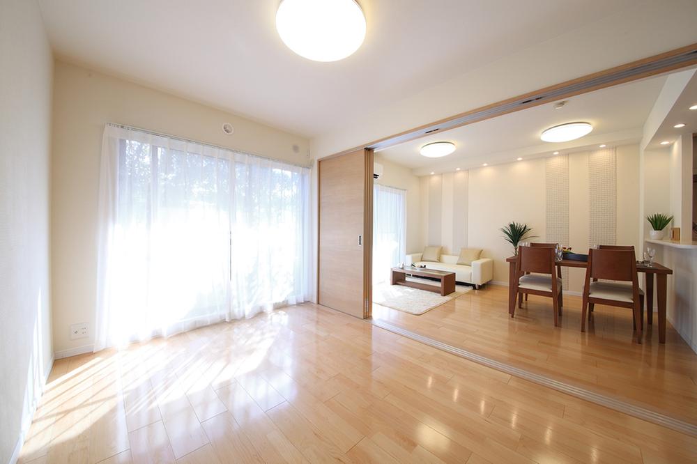 Non-living room. Room (August 2013) Shooting