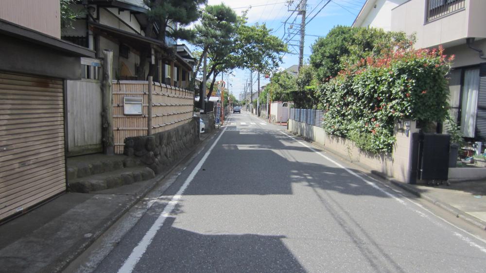 Local photos, including front road. Local (September 2013) Shooting