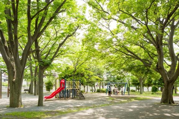 park. 430m up to municipal water park