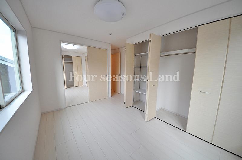 Non-living room. Indoor (12 May 2013) Shooting