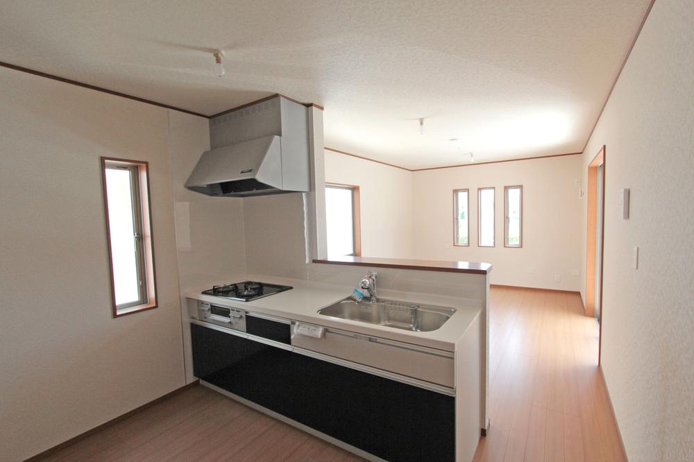 Same specifications photo (kitchen). Interior construction results