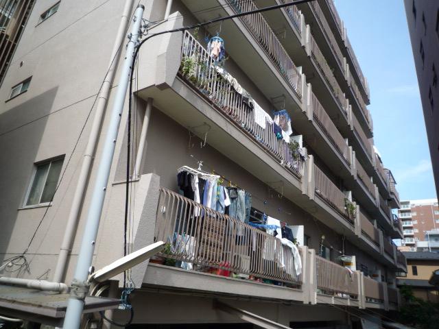 Local appearance photo. Local (May 2013) Shooting