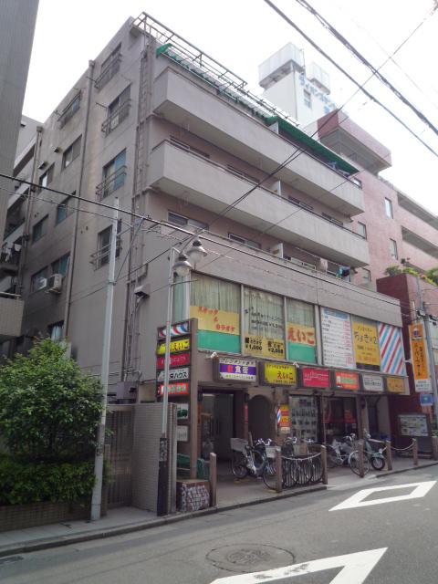 Local appearance photo. Local (May 2013) Shooting