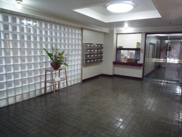 Entrance. Local (May 2013) Shooting