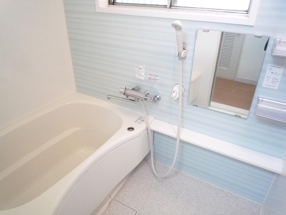 Bathroom. Local (May 2013) Shooting