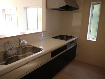 Kitchen. Local (11 May 2013) Shooting