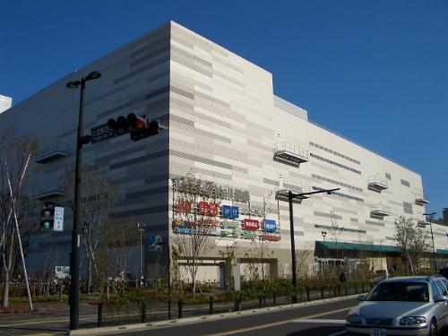 Shopping centre. Tsujido to Terrace Mall 1400m