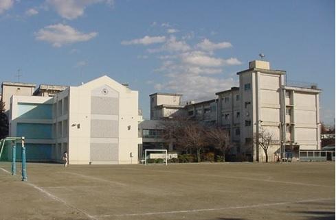 Primary school. Shonandai until elementary school 850m