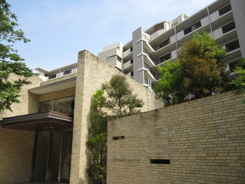 Local appearance photo. Shared facilities are also condominiums and fulfilling!