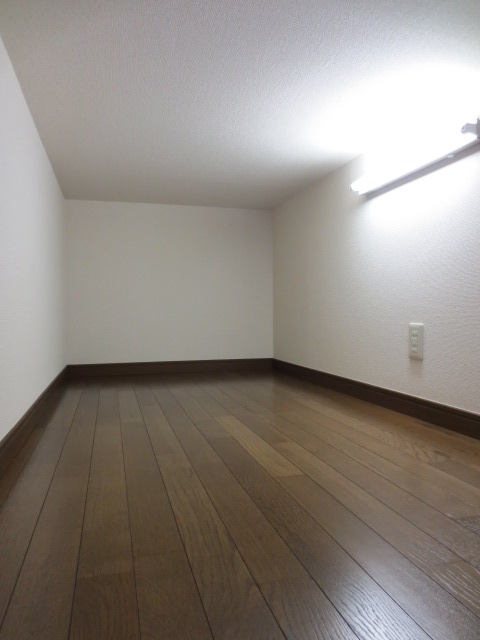 Other room space