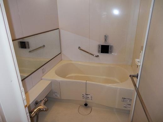 Bathroom. Indoor (July 2013) Shooting It is a bathroom with a ventilation dryer.
