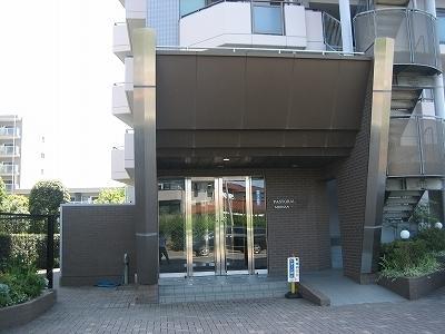 Entrance. Local (August 2013) Shooting