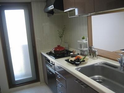 Kitchen. Room (August 2013) Shooting