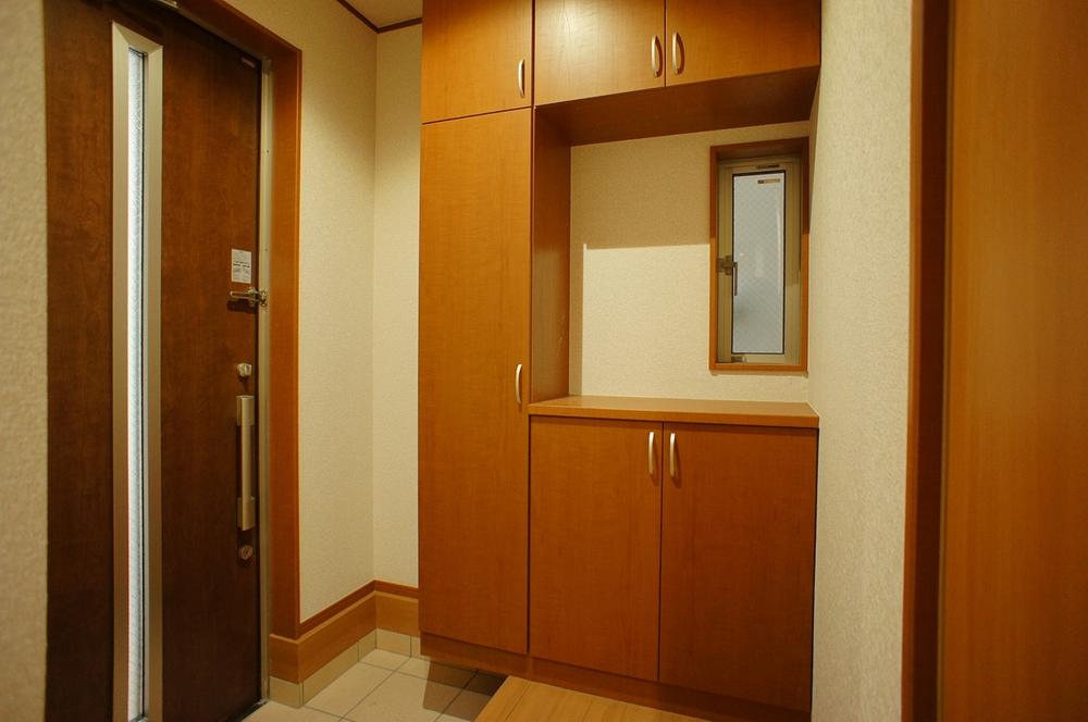 Other introspection. Indoor (12 May 2013) Shooting, Is the entrance near the take of lighting.