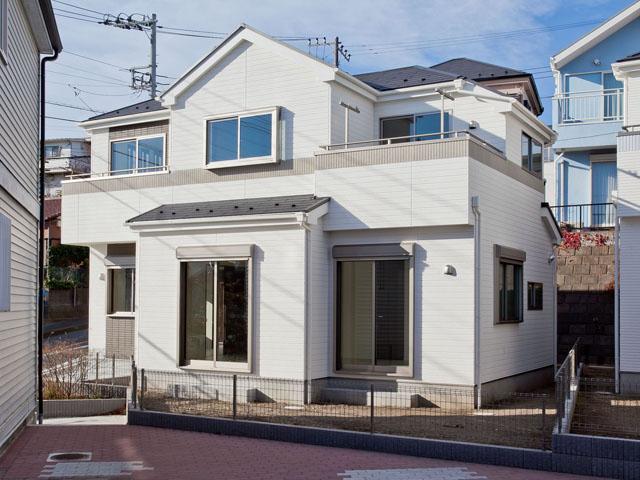 Local appearance photo. Local (12 May 2013) shooting 1 Building