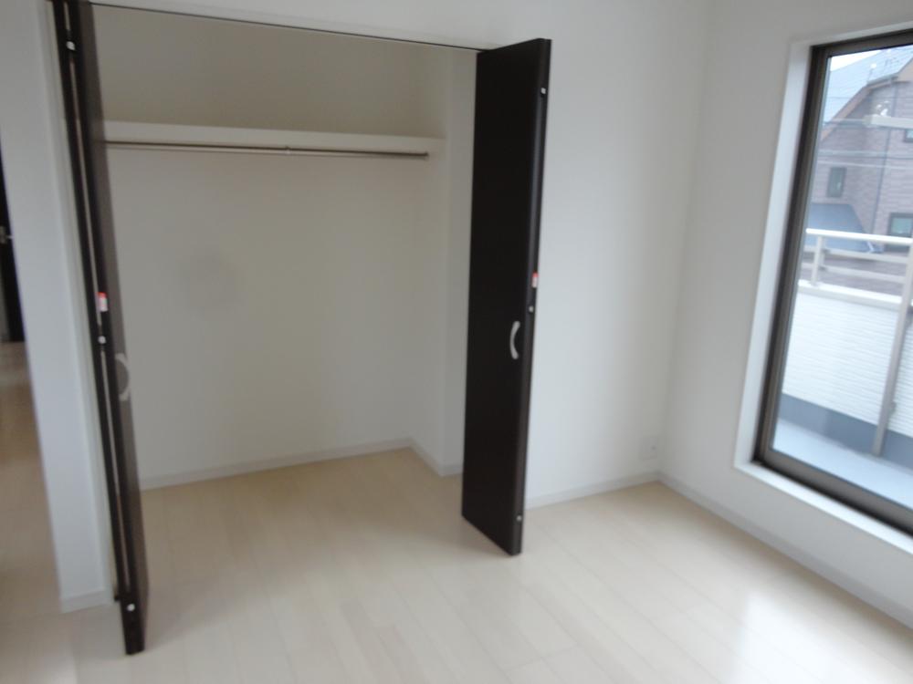 Receipt. Local (10 May 2013) Shooting